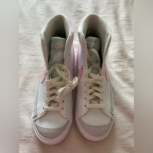 BRAND NEW Nike Pastel Blazers